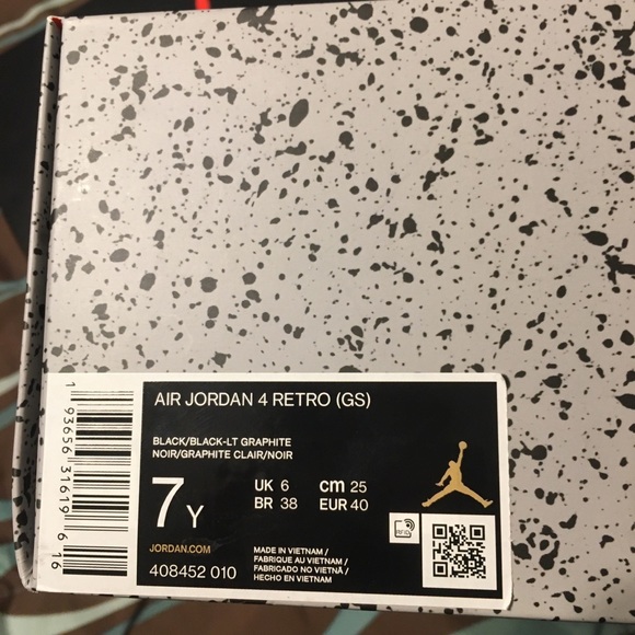 Air Jordan 4 Retro - Picture 2 of 12